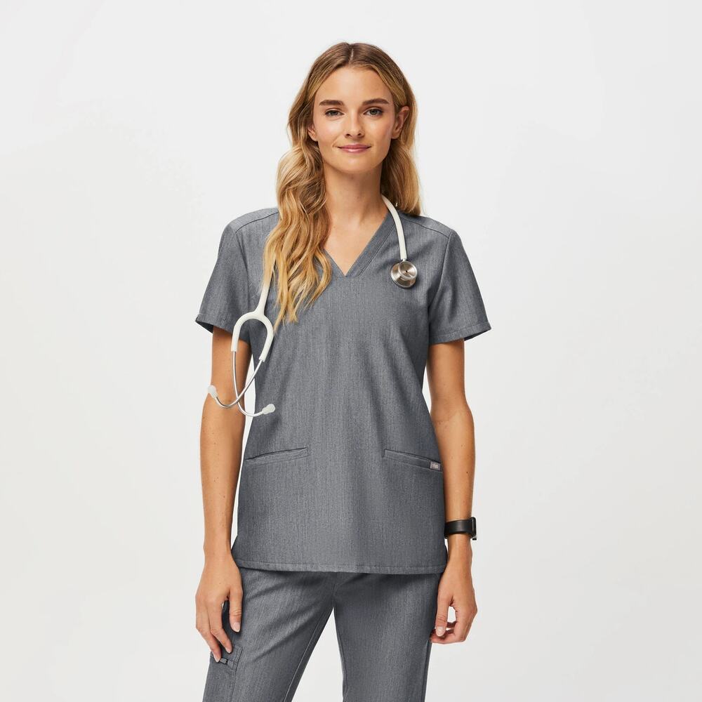 FIGS Technical Collection Casma Three Pocket Scrub Top Graphite Gray MEDIUM